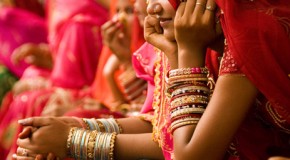 Femmes en sari  (Inde)