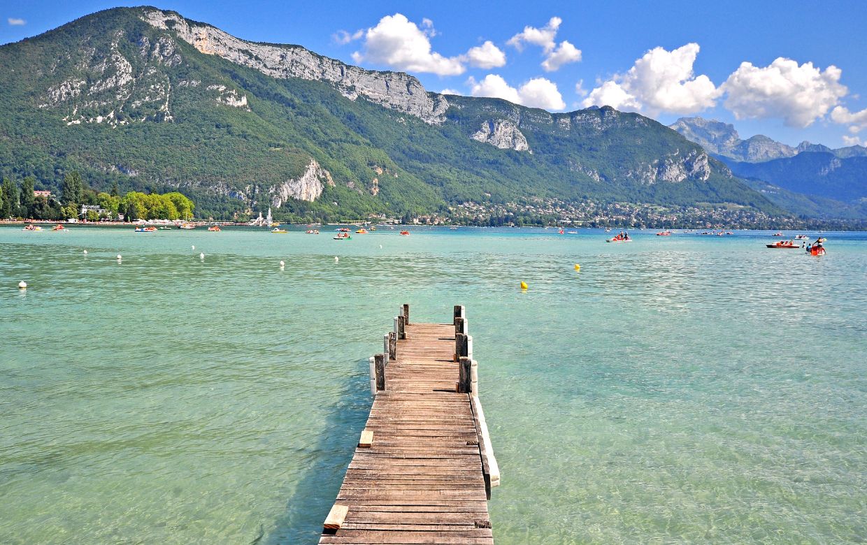 ponton lac d'annecy